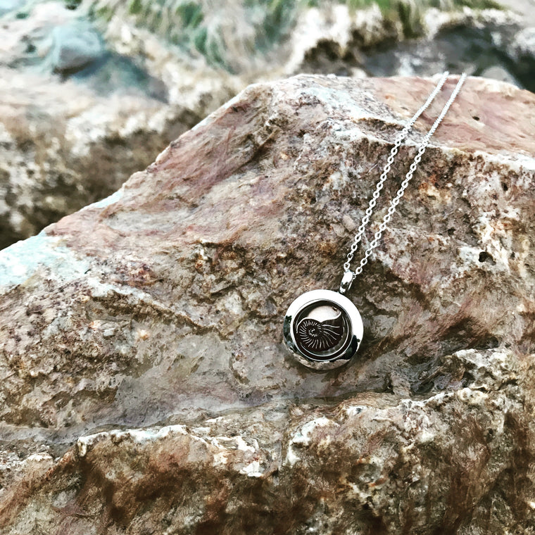 COLLIER D'AROMATHÉRAPIE "COQUILLAGE"
